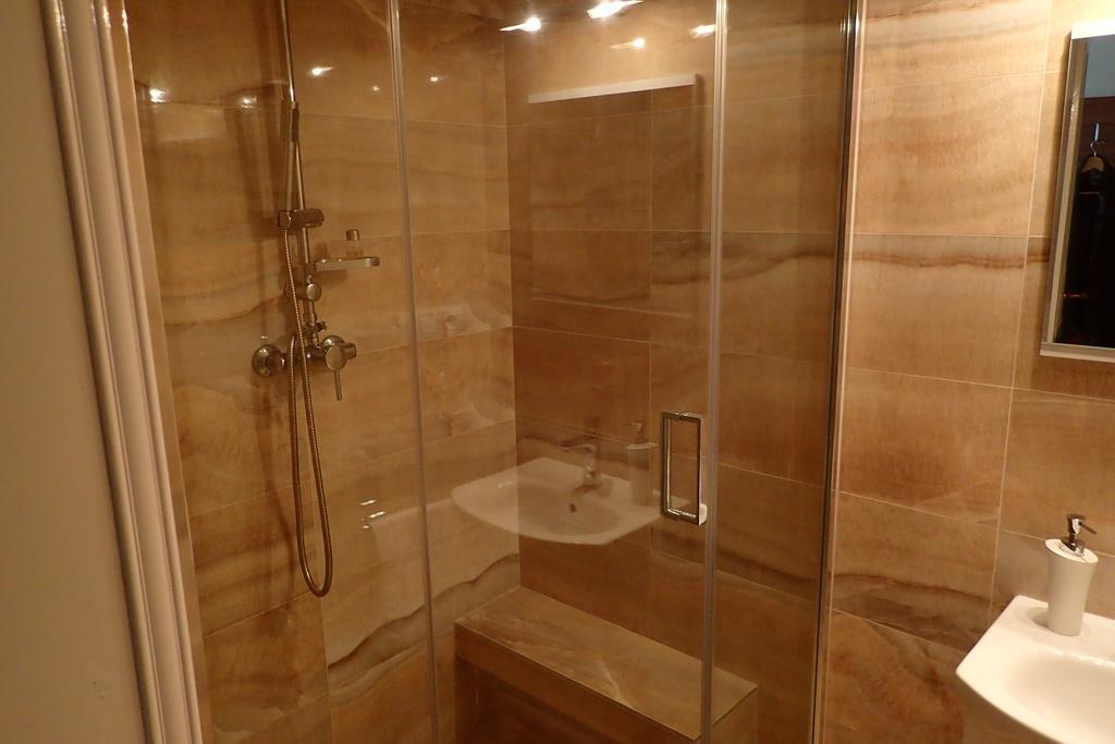Apartment In City Center - Morassi Karlovy Vary Habitación foto